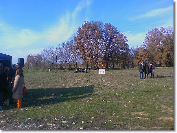 Clicca per scorrere le foto originali ingrandite