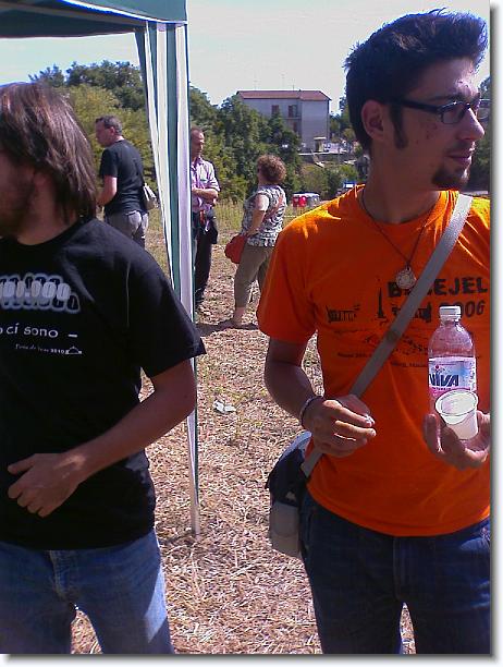 Clicca per scorrere le foto originali ingrandite
