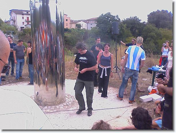 Clicca per scorrere le foto originali ingrandite